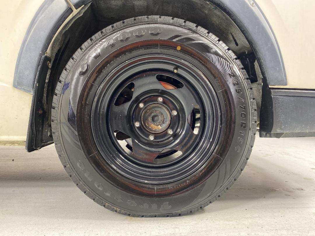 Photo '9' of Toyota Hiace