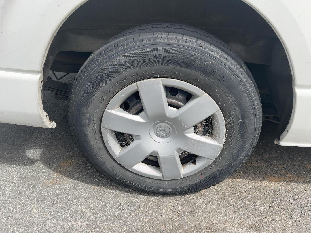 Photo '5' of Toyota Hiace