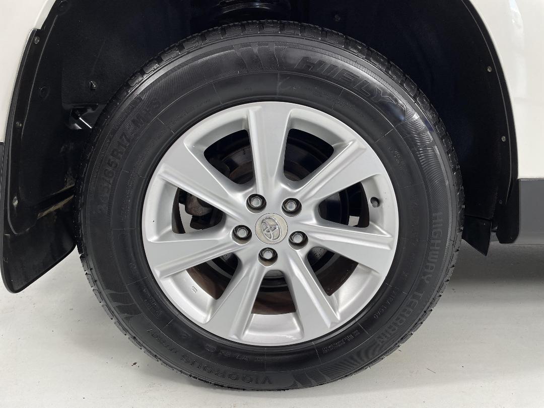 Photo '12' of Toyota Highlander Photo '12' of Toyota Highlander