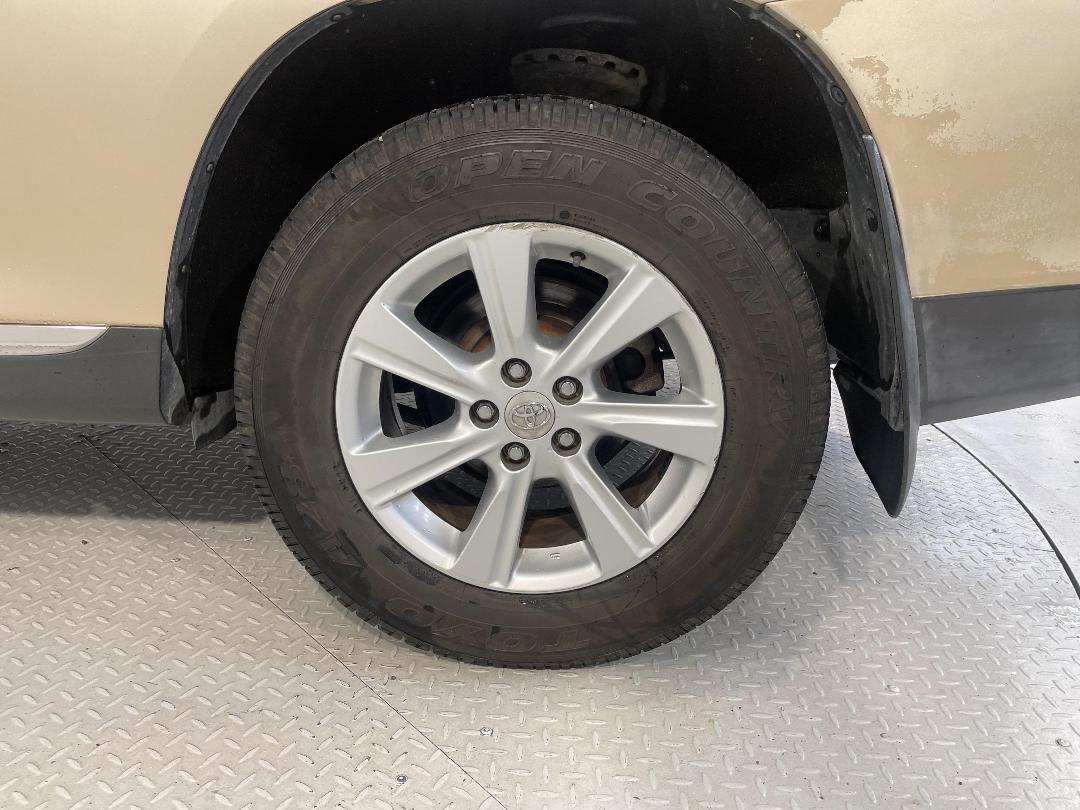 Photo '11' of Toyota Highlander Photo '11' of Toyota Highlander