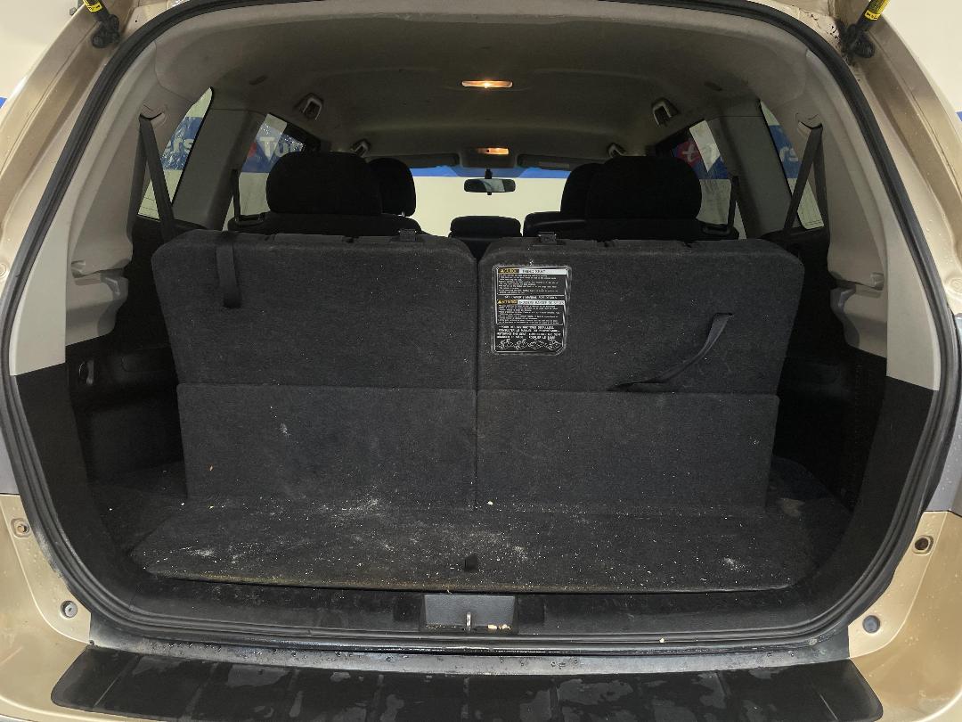 Photo '14' of Toyota Highlander Photo '14' of Toyota Highlander