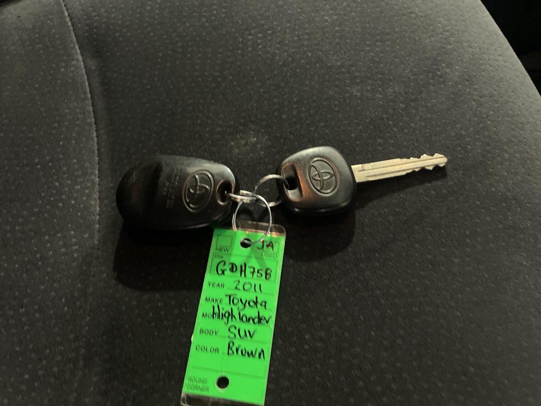 Photo '22' of Toyota Highlander Photo '22' of Toyota Highlander