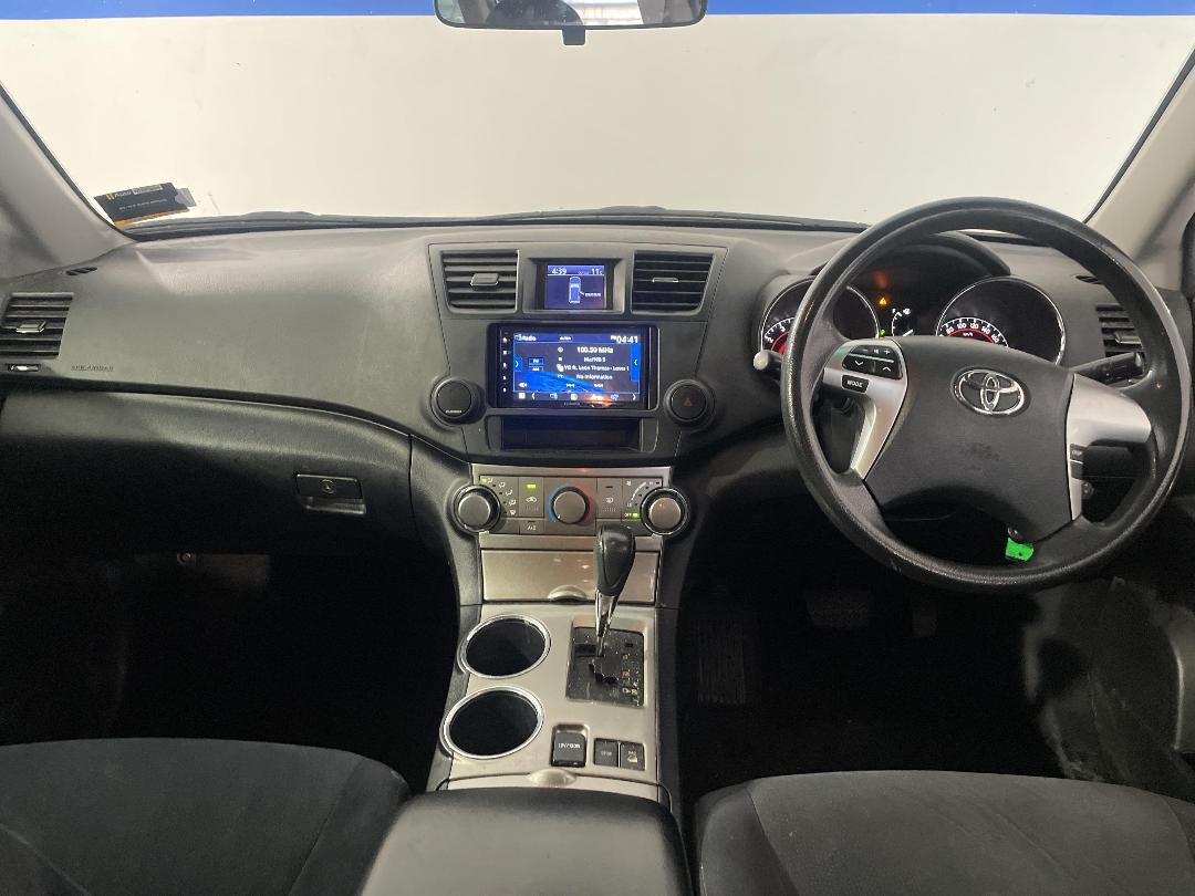 Photo '17' of Toyota Highlander Photo '17' of Toyota Highlander