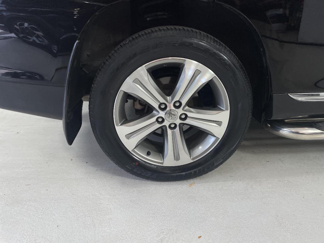 Photo '12' of Toyota Highlander