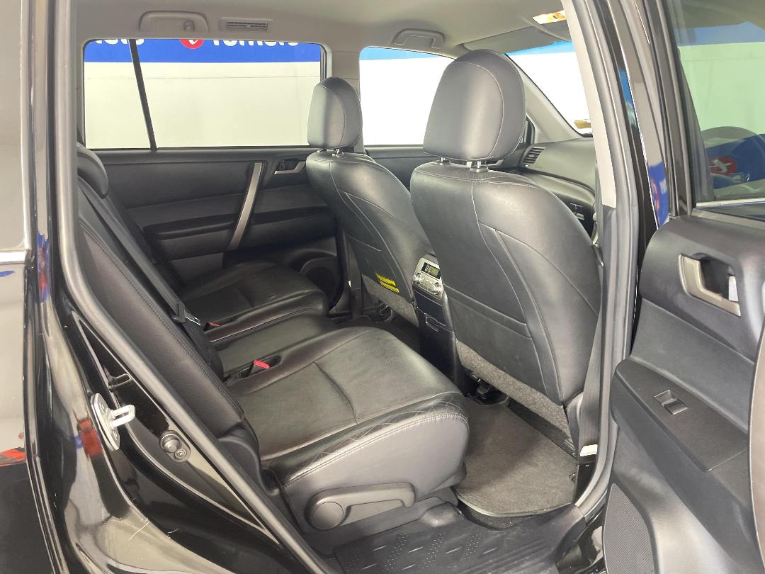 Photo '20' of Toyota Highlander