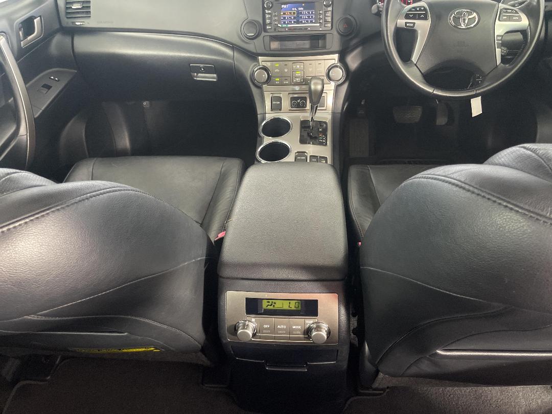 Photo '18' of Toyota Highlander