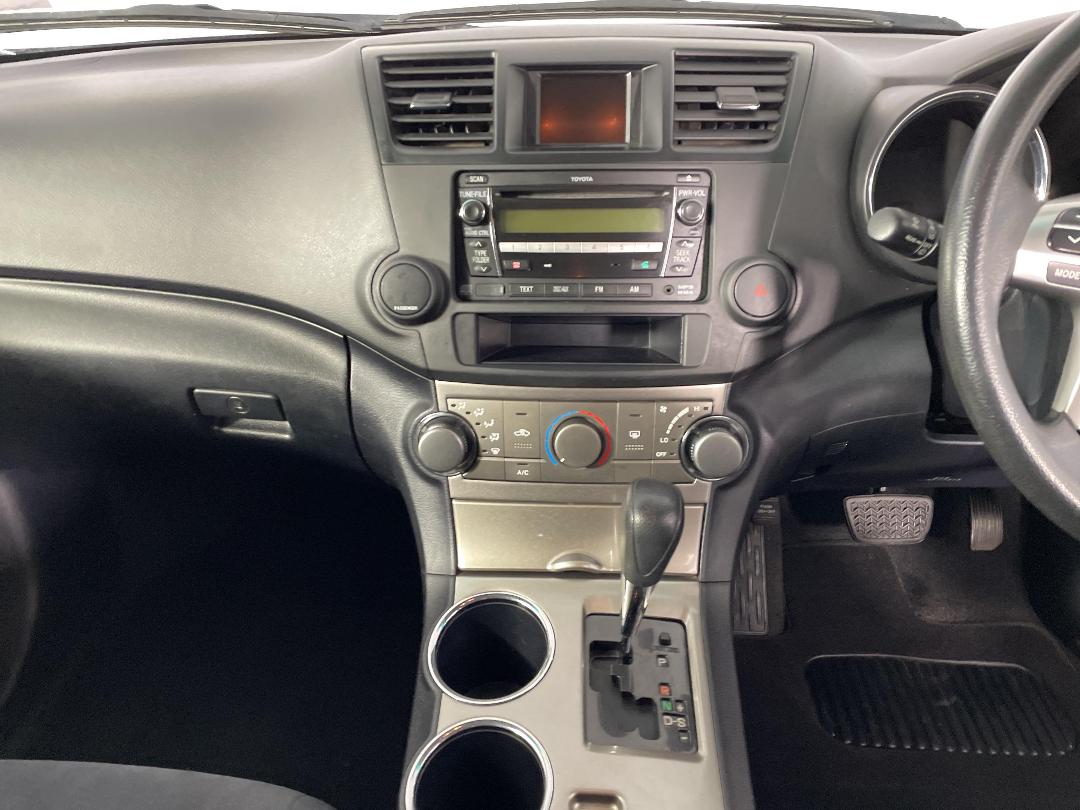 Photo '18' of Toyota Highlander