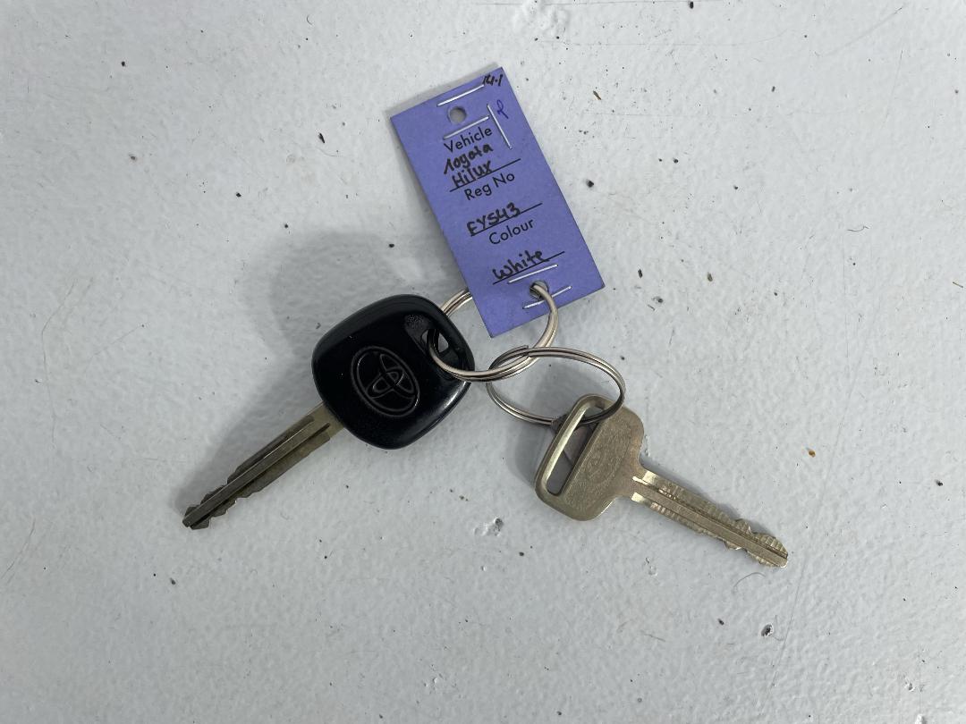 Photo '21' of Toyota Hilux