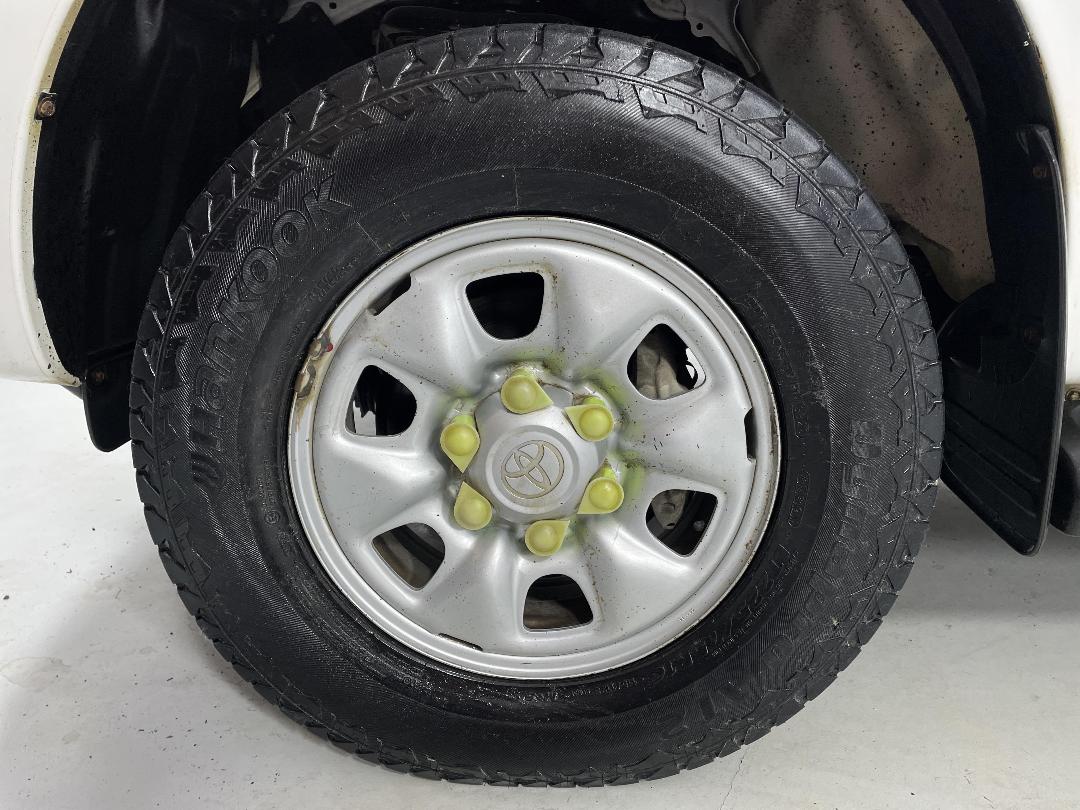 Photo '10' of Toyota Hilux