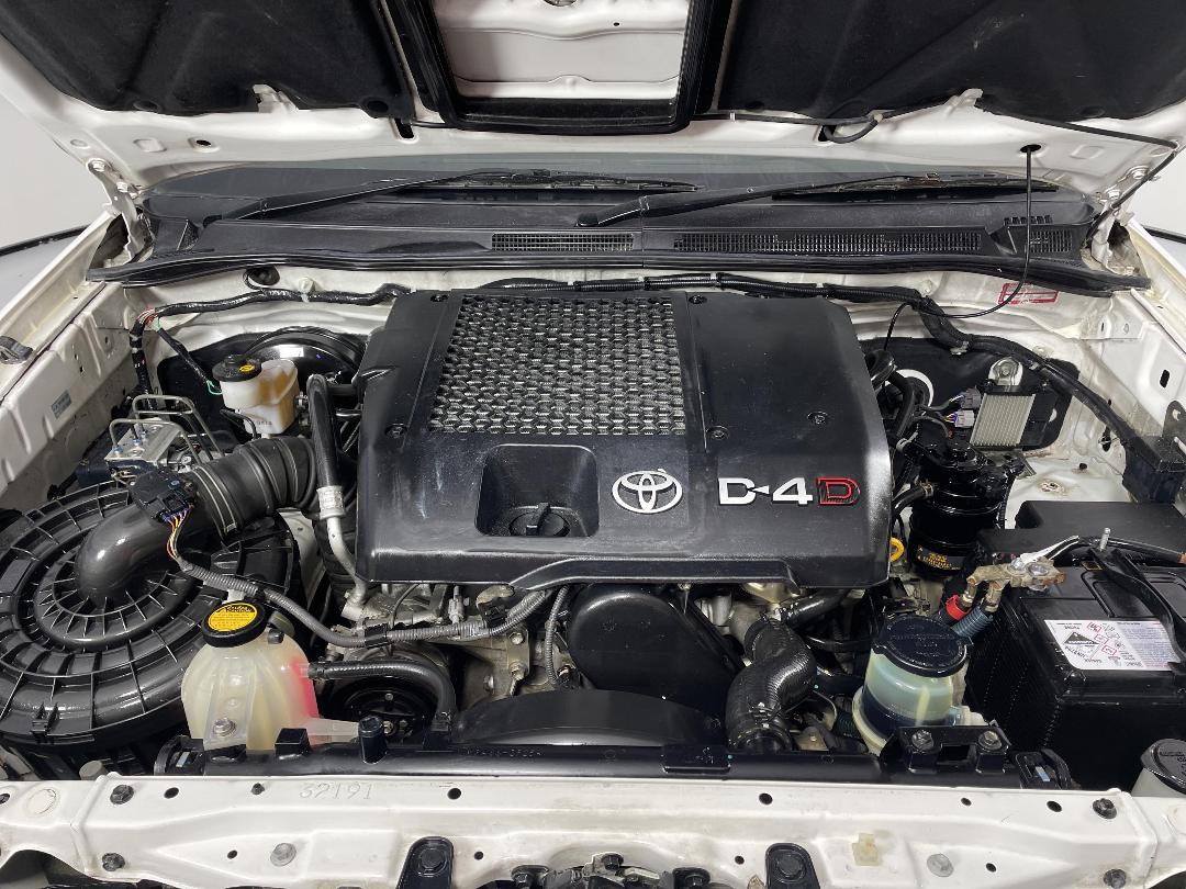 Photo '13' of Toyota Hilux