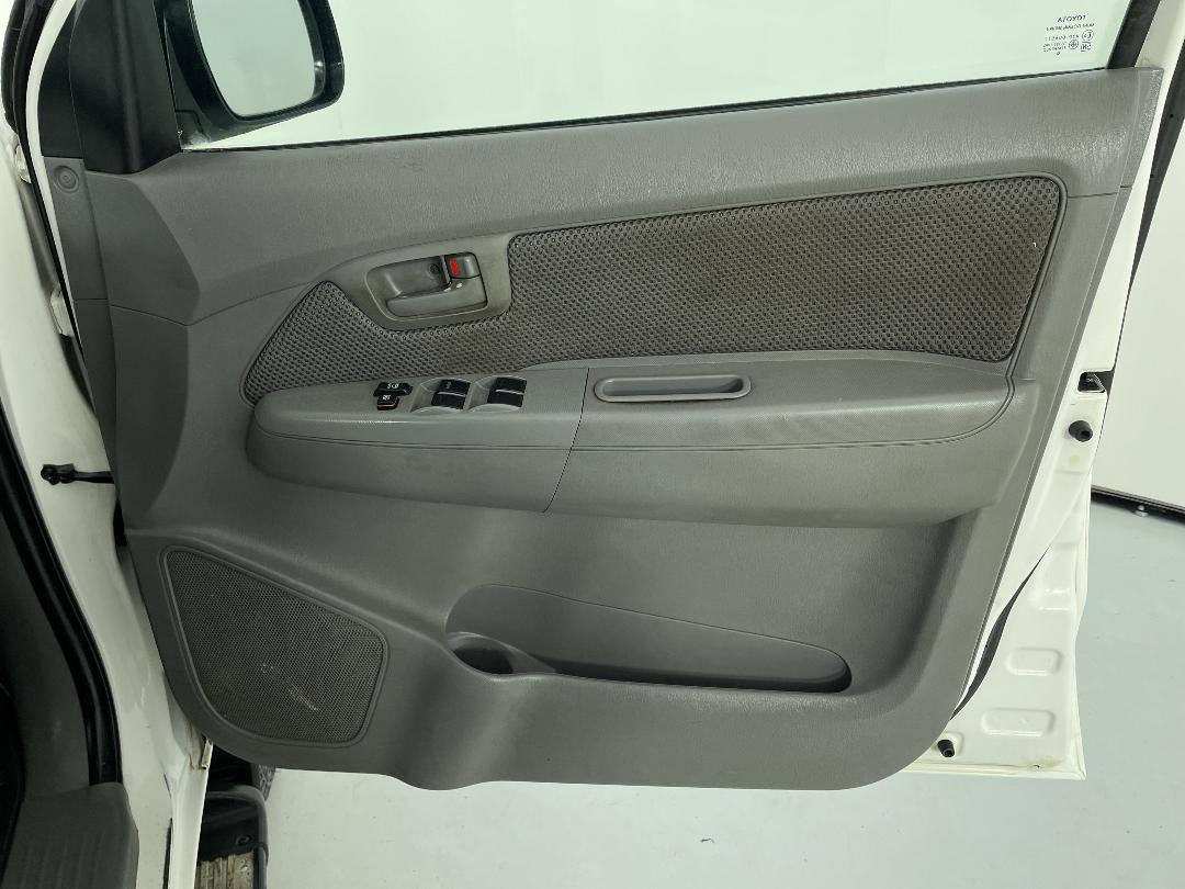 Photo '15' of Toyota Hilux