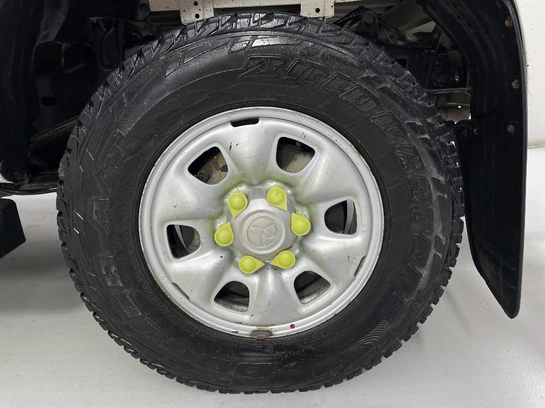 Photo '11' of Toyota Hilux