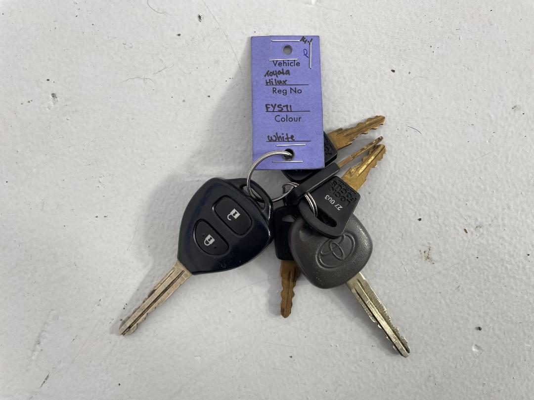 Photo '22' of Toyota Hilux