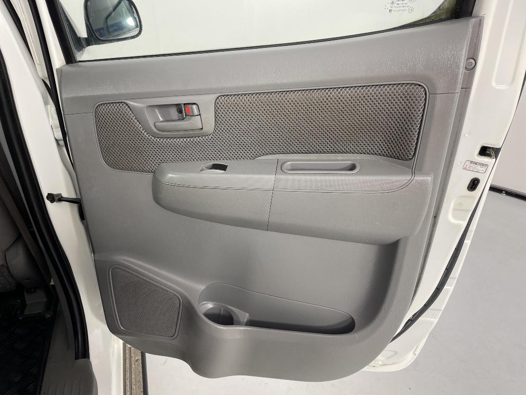 Photo '19' of Toyota Hilux