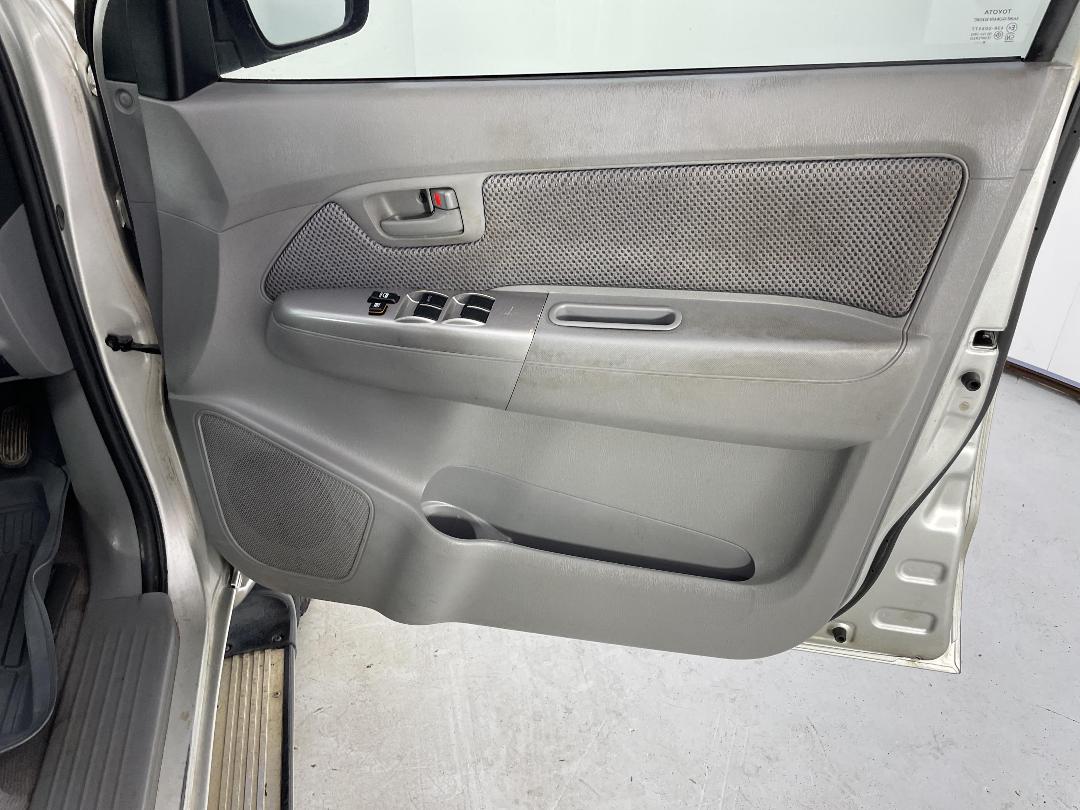 Photo '15' of Toyota Hilux