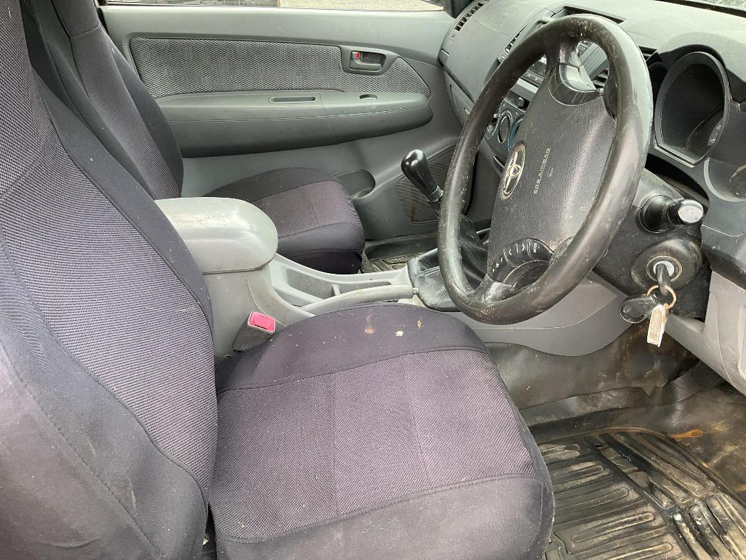 Photo '12' of Toyota Hilux TD EC/CC Photo '12' of Toyota Hilux TD EC/CC