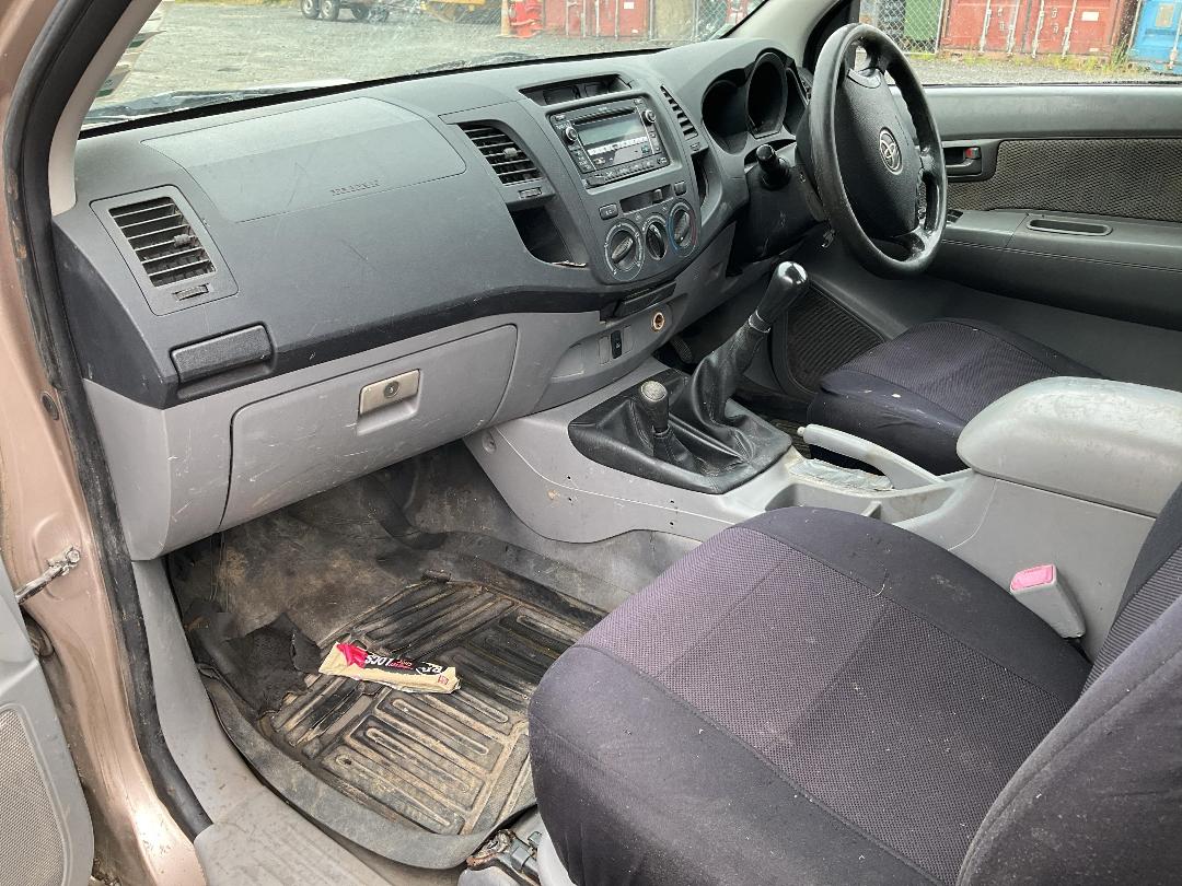 Photo '15' of Toyota Hilux TD EC/CC Photo '15' of Toyota Hilux TD EC/CC