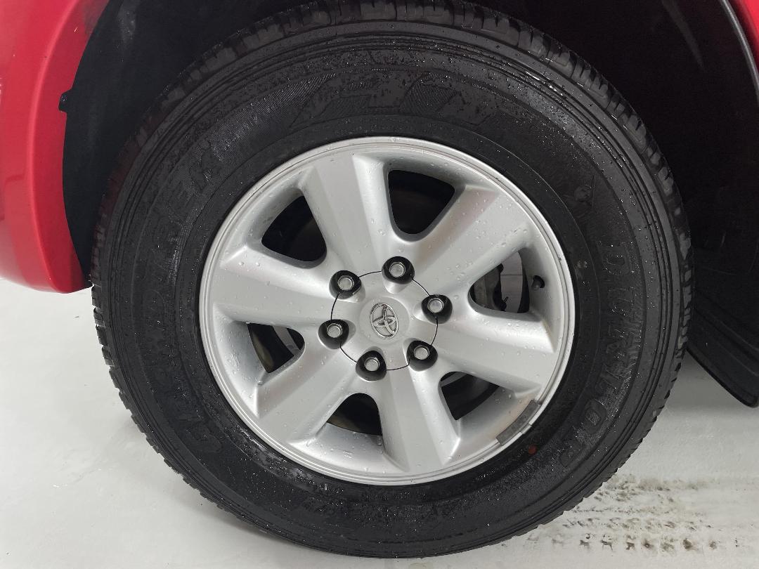 Photo '10' of Toyota Hilux