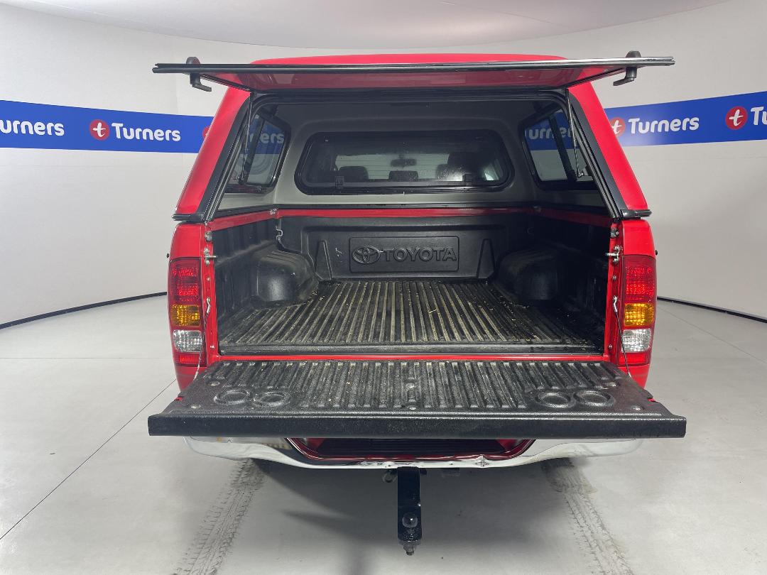 Photo '14' of Toyota Hilux