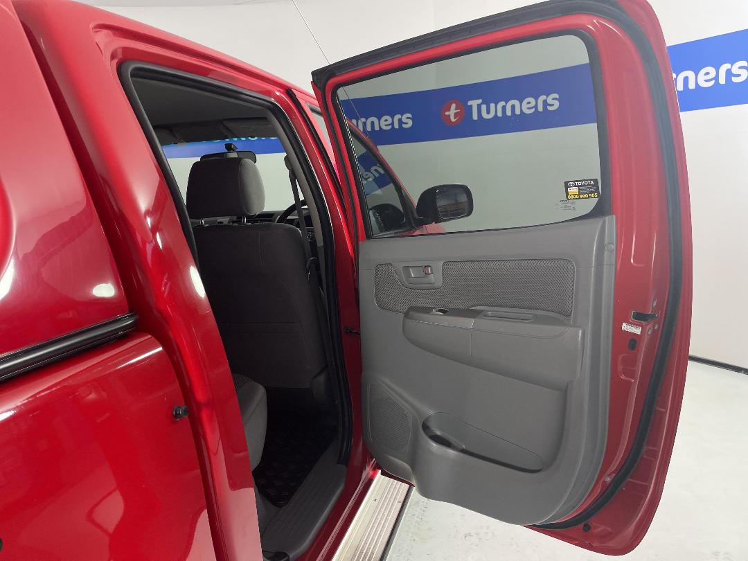 Photo '19' of Toyota Hilux