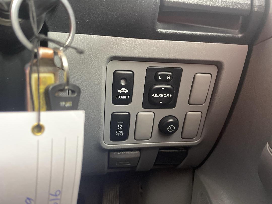 Photo '25' of Toyota Hilux