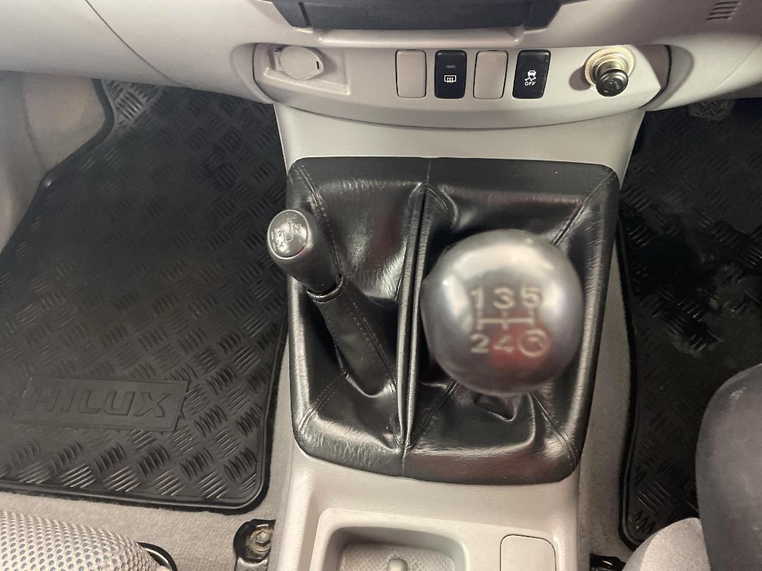 Photo '26' of Toyota Hilux