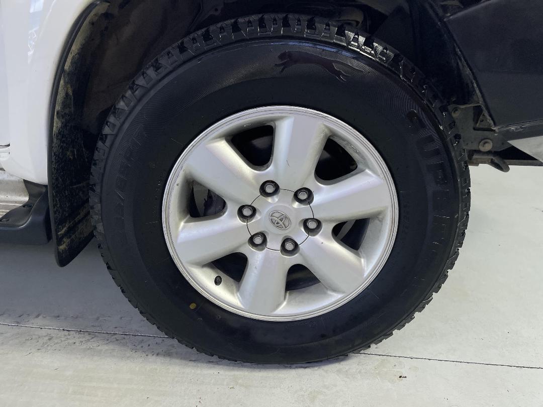 Photo '9' of Toyota Hilux