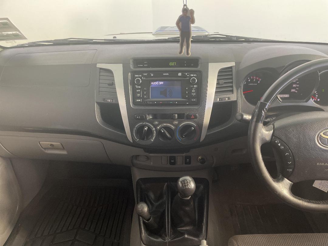 Photo '18' of Toyota Hilux