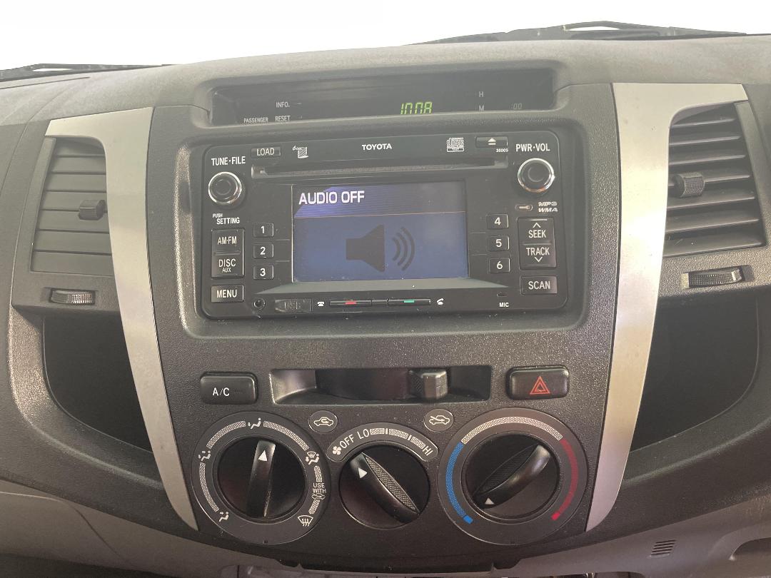 Photo '27' of Toyota Hilux