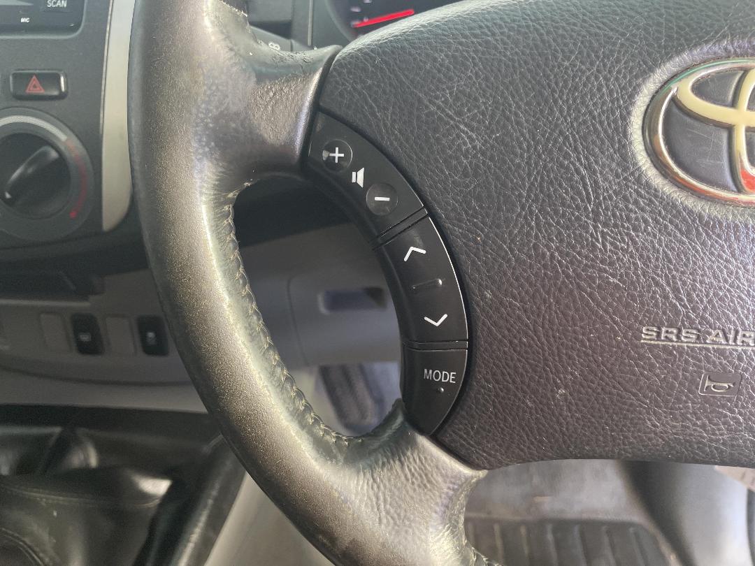 Photo '24' of Toyota Hilux