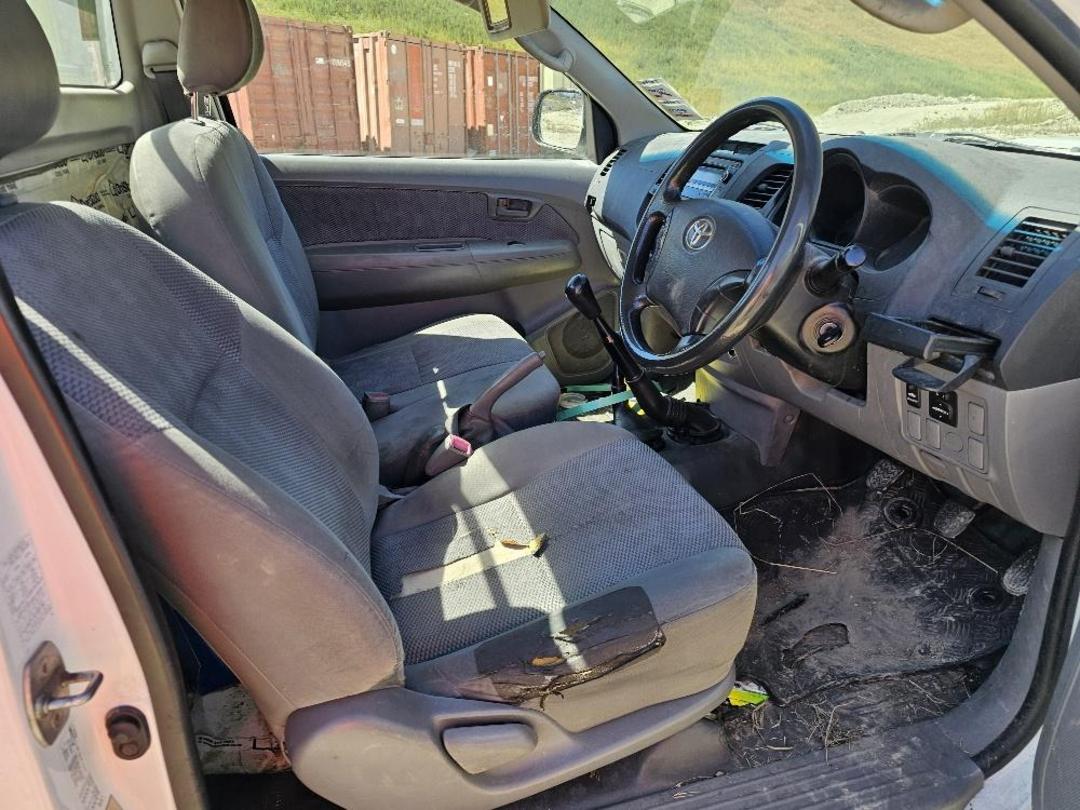 Photo '10' of Toyota Hilux TD SC