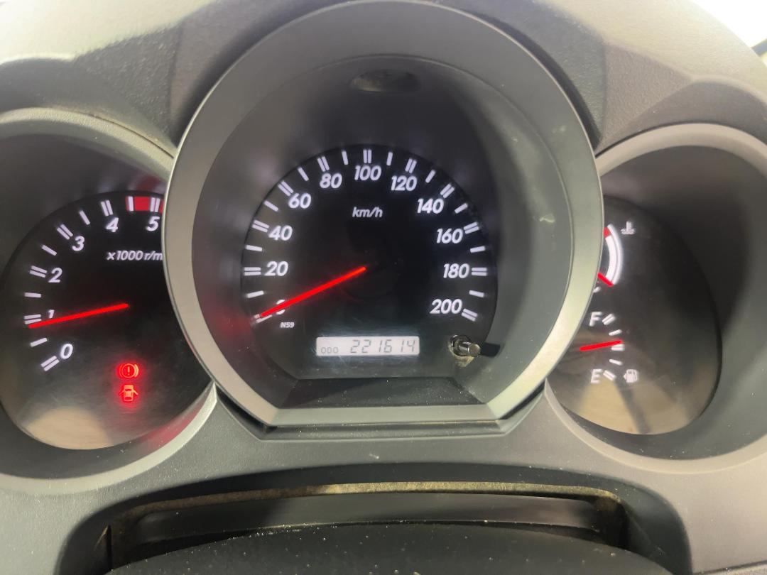 Photo '21' of Toyota Hilux