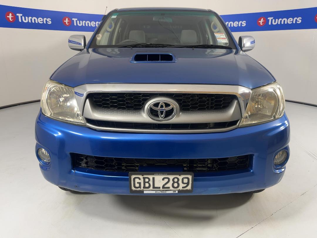 Photo '2' of Toyota Hilux