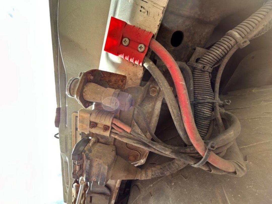 Photo '18' of Toyota Landcruiser TD VX WGN5