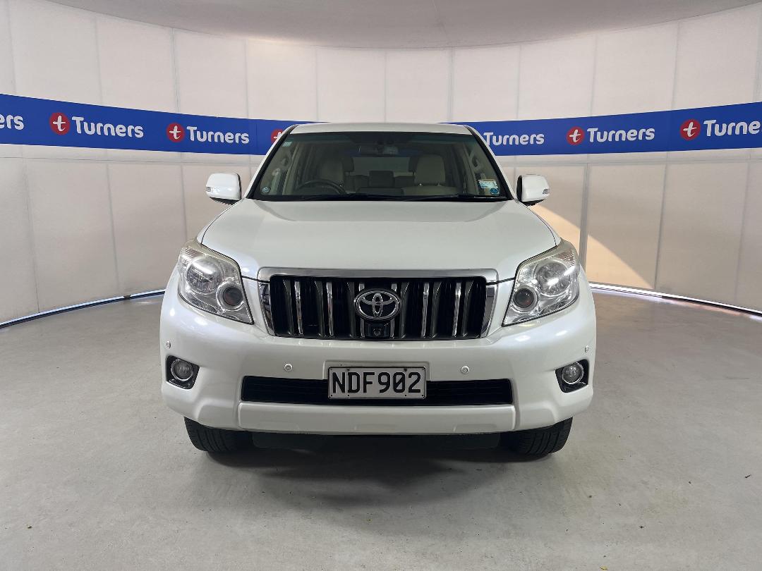 Photo '2' of Toyota Landcruiser Prado Photo '2' of Toyota Landcruiser Prado