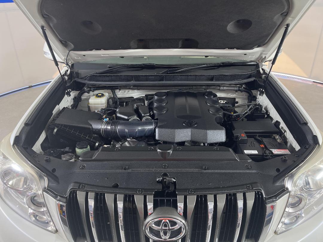 Photo '13' of Toyota Landcruiser Prado Photo '13' of Toyota Landcruiser Prado