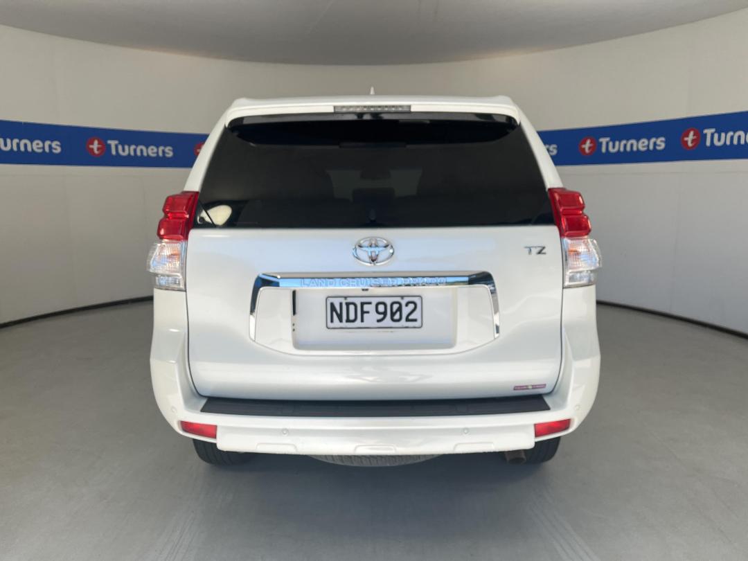 Photo '6' of Toyota Landcruiser Prado Photo '6' of Toyota Landcruiser Prado