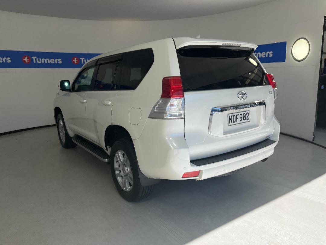 Photo '5' of Toyota Landcruiser Prado Photo '5' of Toyota Landcruiser Prado