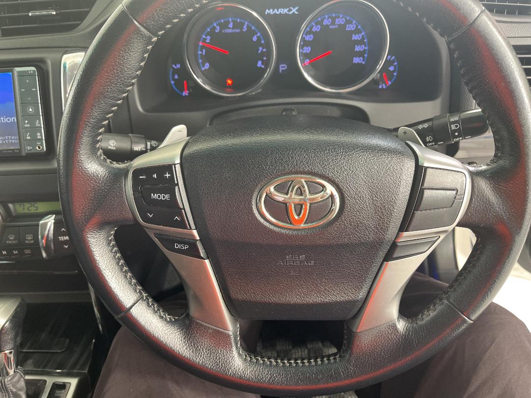 Photo '27' of Toyota Markx