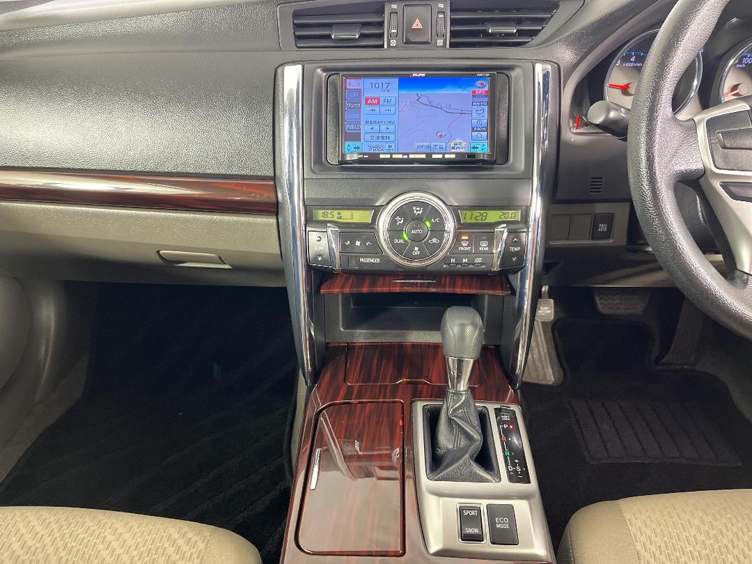 Photo '18' of Toyota Markx Photo '18' of Toyota Markx