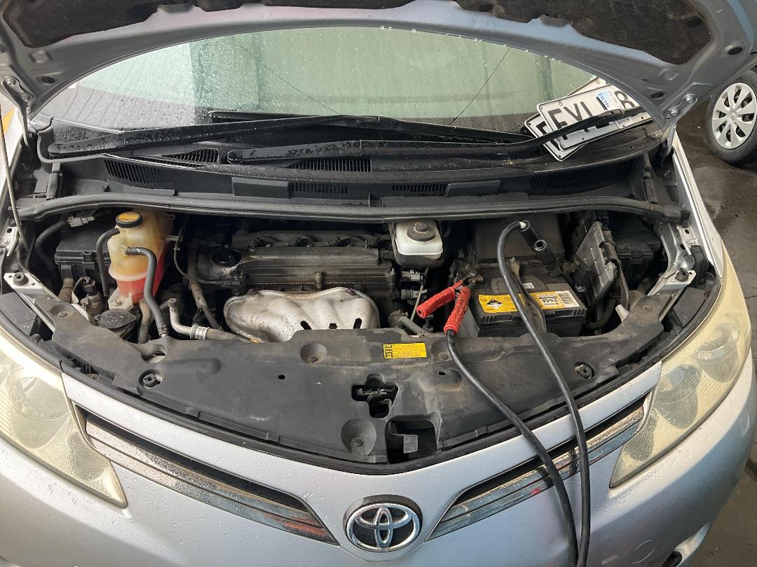 Photo '27' of Toyota Previa