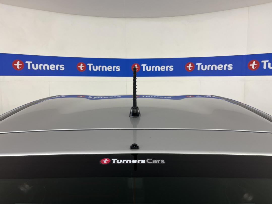 Photo '28' of Toyota Prius Photo '28' of Toyota Prius