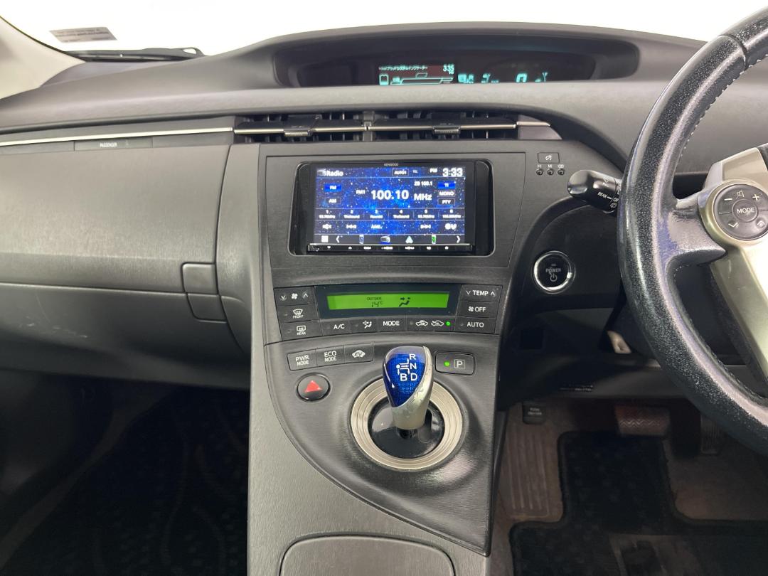 Photo '18' of Toyota Prius Photo '18' of Toyota Prius