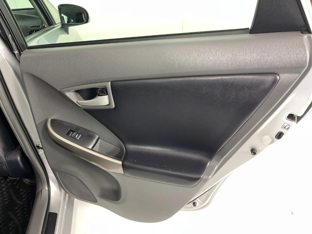 Photo '19' of Toyota Prius Photo '19' of Toyota Prius