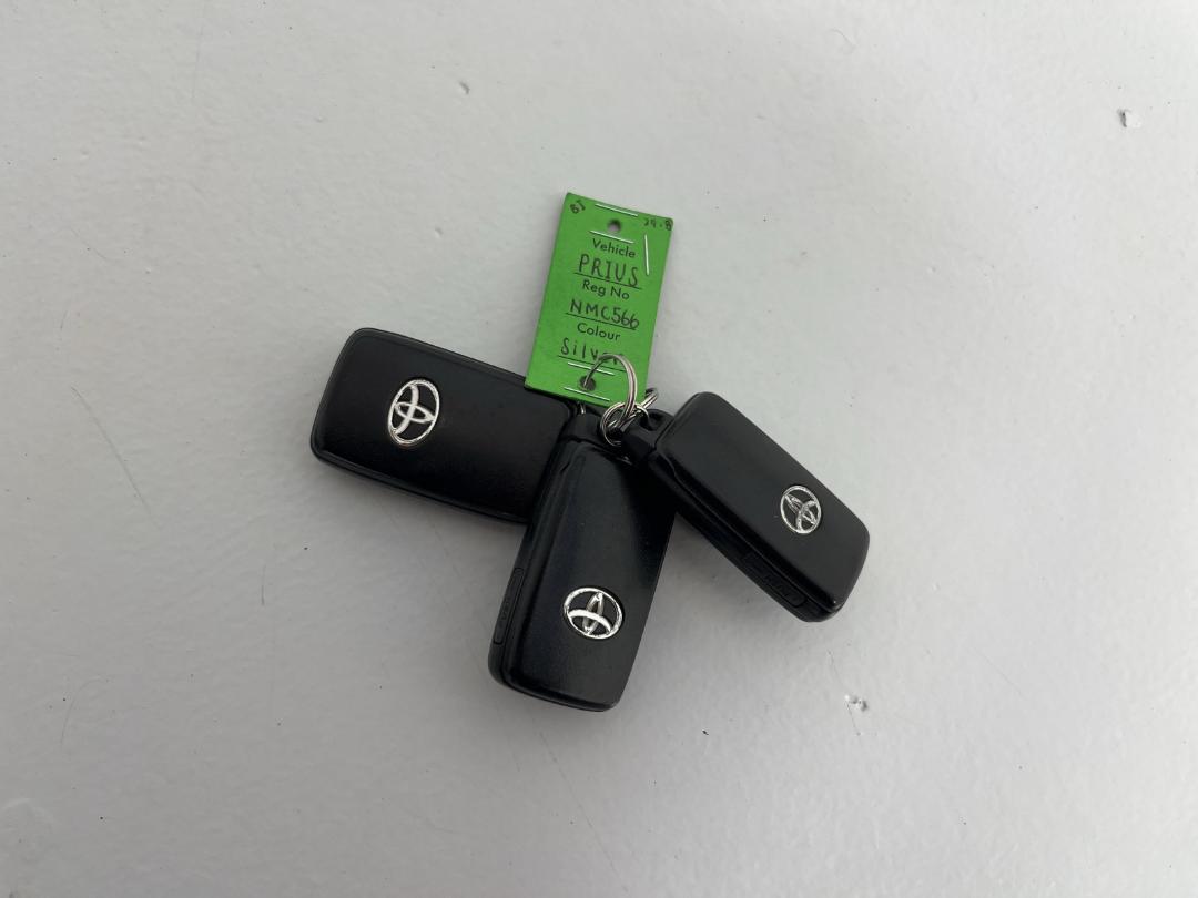 Photo '22' of Toyota Prius Photo '22' of Toyota Prius