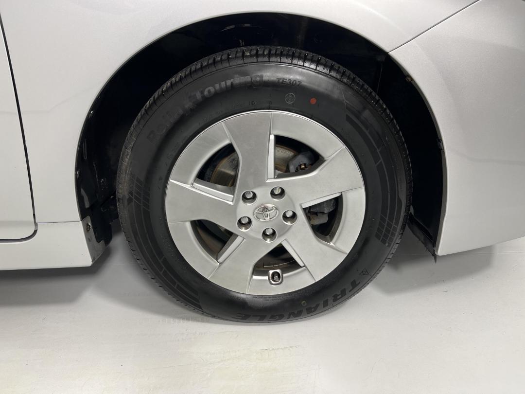 Photo '9' of Toyota Prius Photo '9' of Toyota Prius