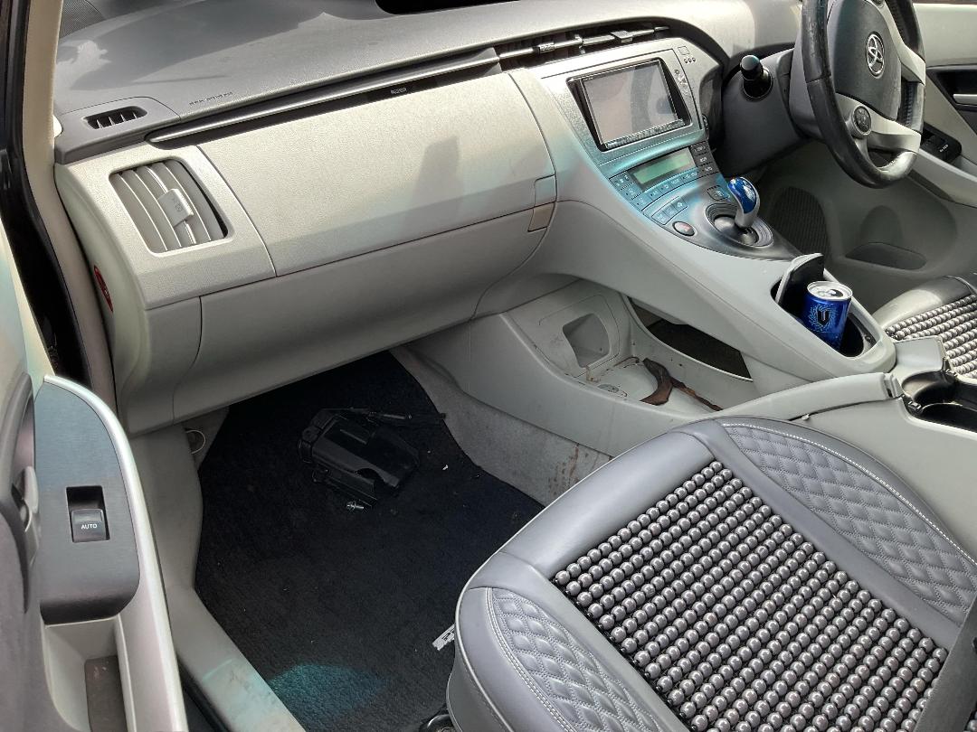 Photo '16' of Toyota Prius Hybrid Photo '16' of Toyota Prius Hybrid