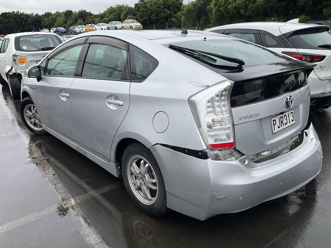 Photo '3' of Toyota Prius 1.8L Petrol Hybrid Photo '3' of Toyota Prius 1.8L Petrol Hybrid