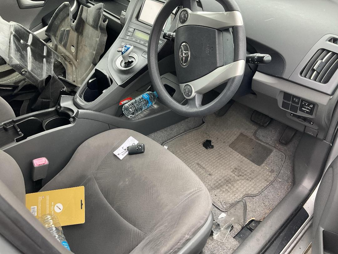 Photo '9' of Toyota Prius 1.8L Petrol Hybrid Photo '9' of Toyota Prius 1.8L Petrol Hybrid