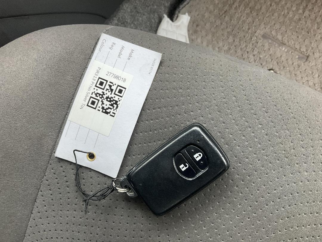 Photo '12' of Toyota Prius 1.8L Petrol Hybrid Photo '12' of Toyota Prius 1.8L Petrol Hybrid